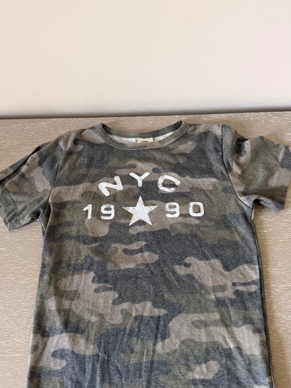 Urban Outfitters Tee XS
